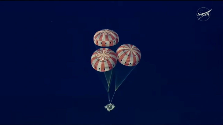 10 дней, которые впечатлили мир: корабль «Орион» с астронавтами миссии «Артемида-2» благополучно вернулся на Землю (видео)