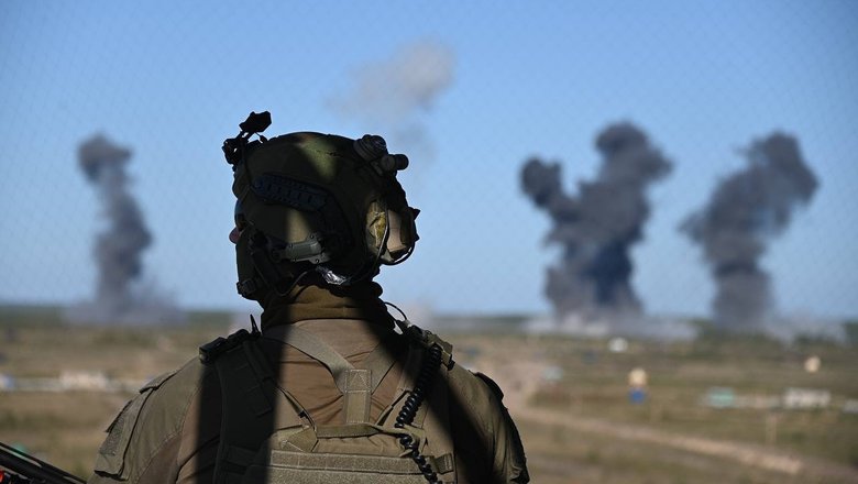 Герасимов: Российские войска наступают на всех направлениях СВО