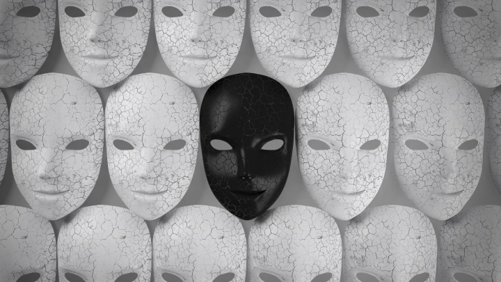 «Мухаммед» привёл на Украину: Арктик не просто зарабатывает в России после побега, но и вредит?