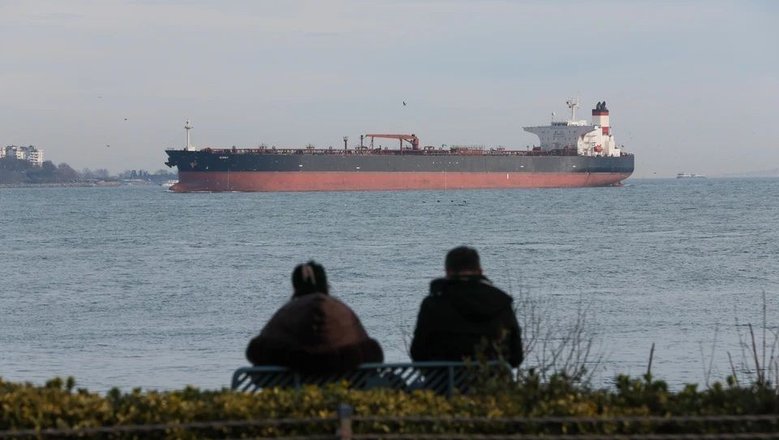 В Малайзии задержали два танкера с россиянами на борту