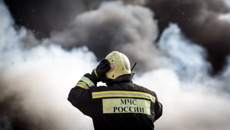 В подмосковном Краснозаводске загорелся склад