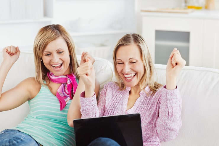 Что подарить сестре на 38 лет бюджетно и с юмором