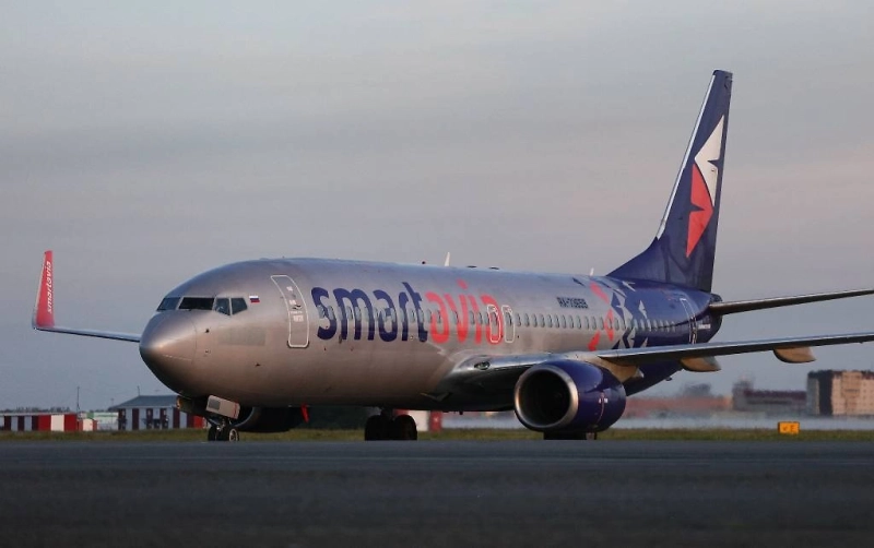 Подавший сигнал бедствия самолёт Smartavia приземлился в Сочи