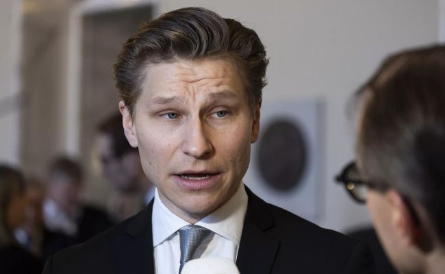 Смогут летать в Россию: Финляндия хочет обзавестись роями ударных дронов для F-35