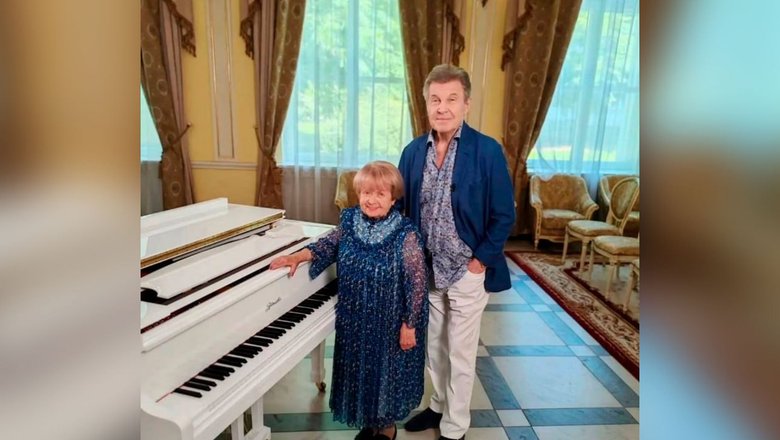 Дюймовочка нашей сцены: Лещенко растрогал поклонников снимком с 96-летней Пахмутовой