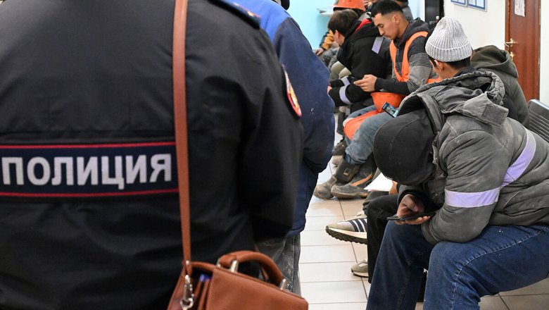 Госдума расширила перечень поводов для выдворения мигрантов