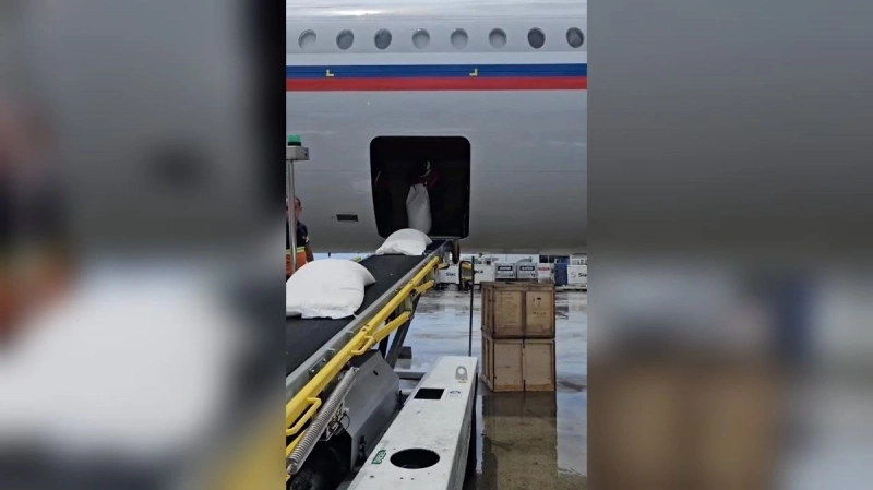 Россия направила в Венесуэлу 22 тонны гумпомощи и мобильный госпиталь
