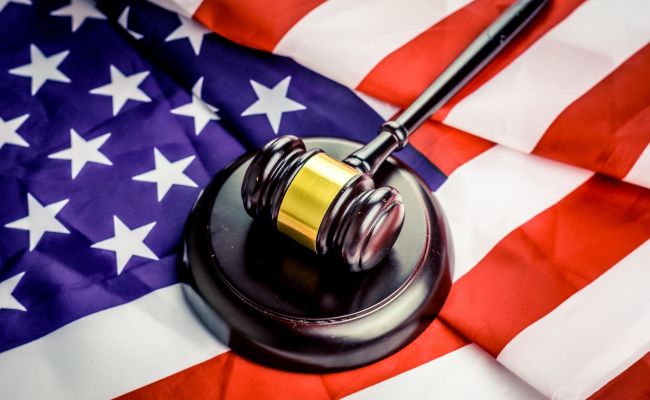 США: Российским руферам, покорившим Эмпайр-стейт-билдинг, грозит до 20 лет тюрьмы