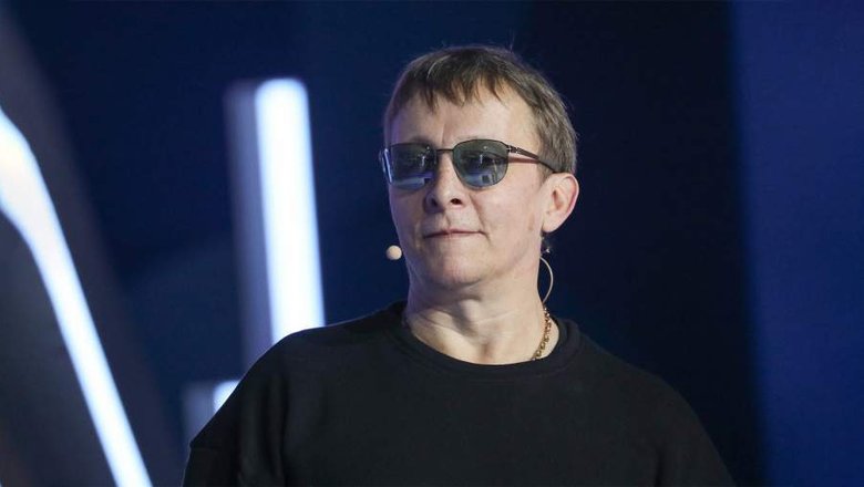 Ушел в священники на пике карьеры, а затем вернулся на экран: Ивану Охлобыстину 60 лет