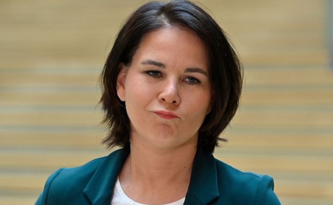 Бывшая глава МИД Германии попала в скандал из-за боевика ХАМАС