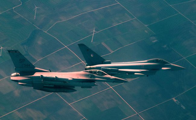 Эксперты по вооружению смогли увидеть часть истребителя 6-го поколения ЕС. Фото