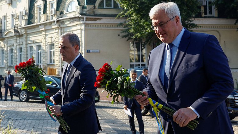 Глава МИД Байрамов заявил о готовности Азербайджана поставлять газ Украине