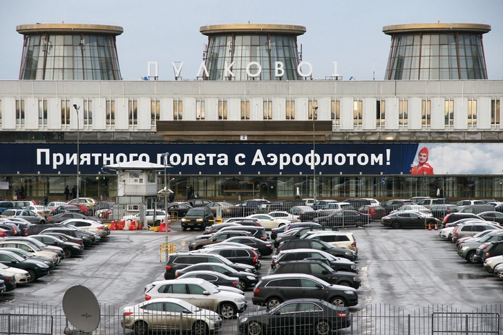 Не дотерпел до посадки: пассажир рейса Сочи — Петербург нарушил запрет в туалете и угодил в полицию