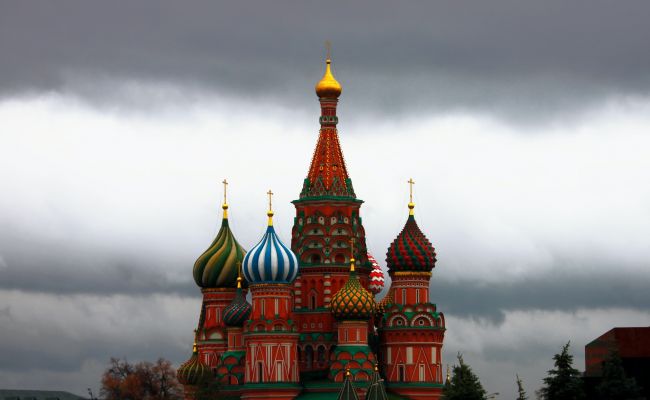 В храме Василия Блаженного на Красной площади в Москве произошел пожар