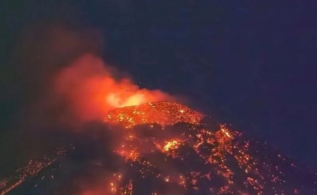 Власти Гватемалы эвакуируют население из-за извержения вулкана