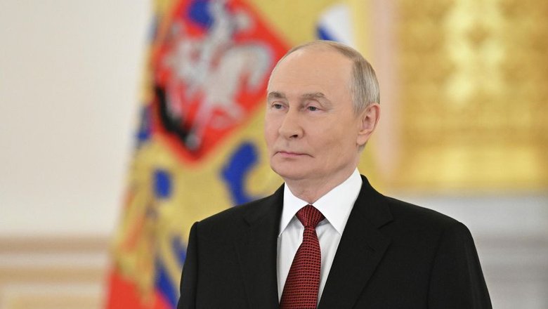 Путин назвал коллектив МНТК преданными призванию профессионалами